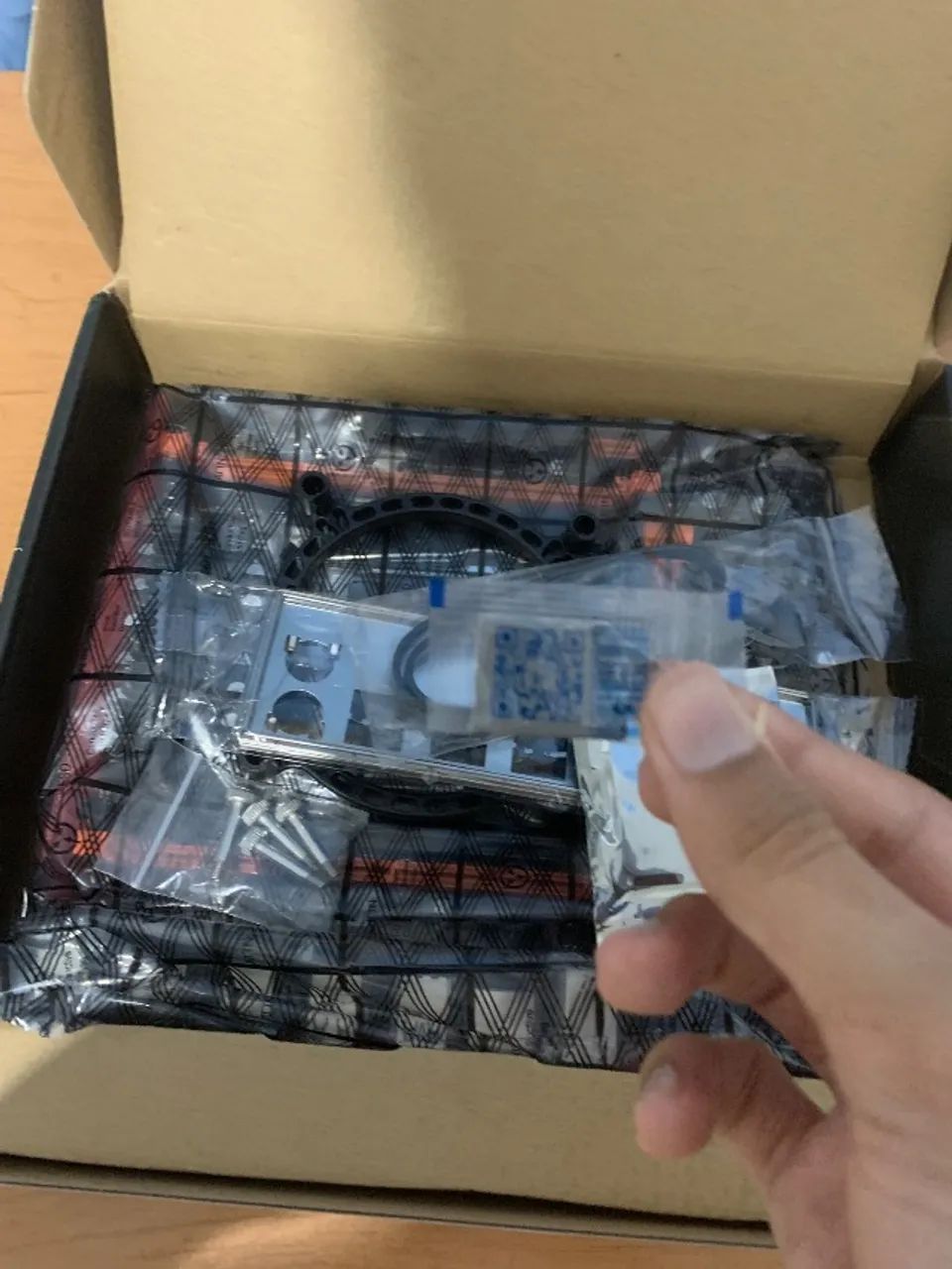 Kit Xeon 2680 v4 com placa mãe X99 da MOUGOL - Foto 2