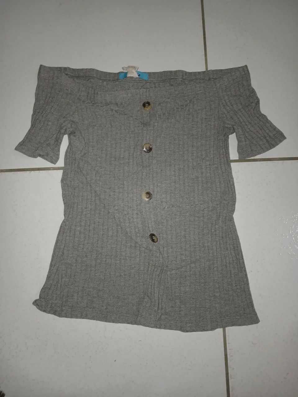 Camiseta Feminina Cinza de Algodão