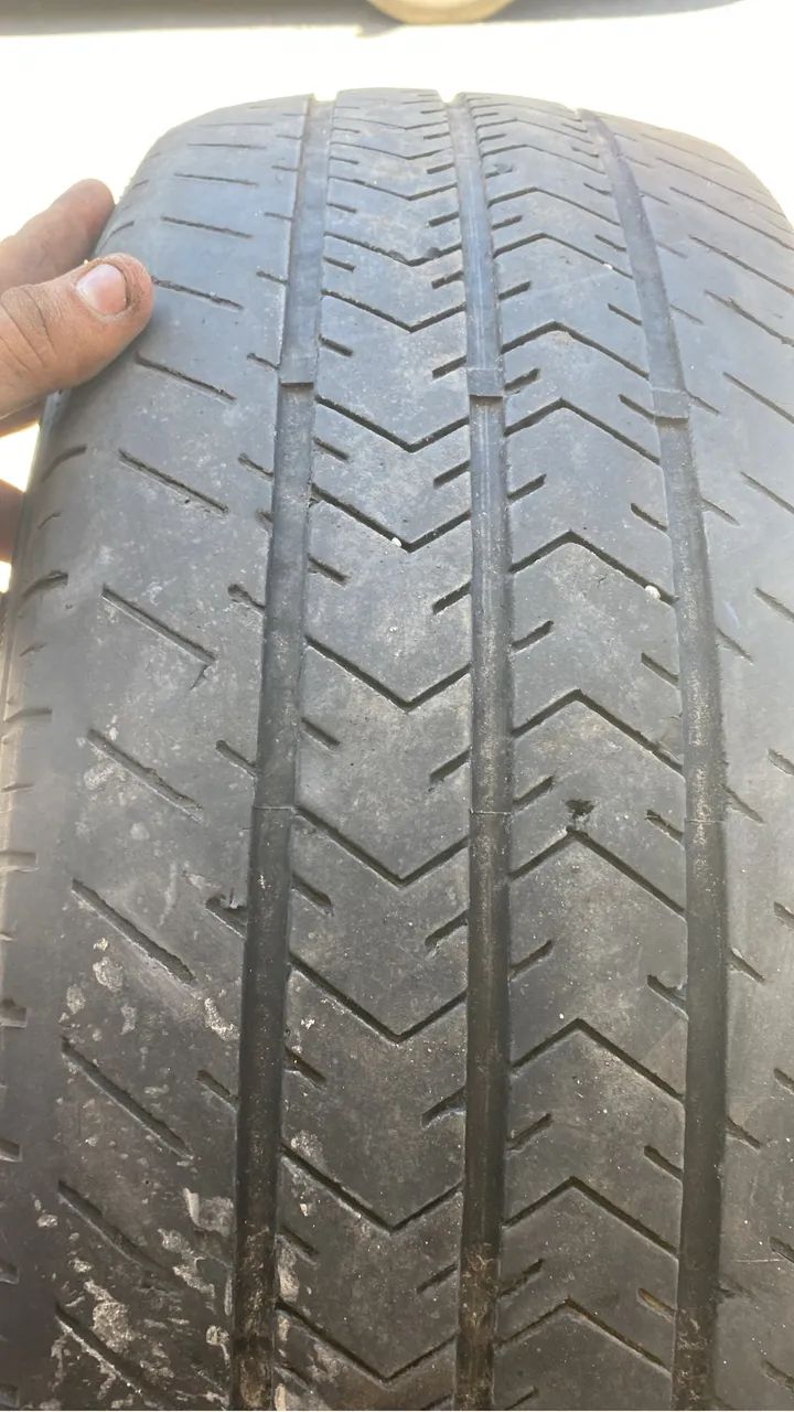 Pneu 225/65-16 - Foto 2