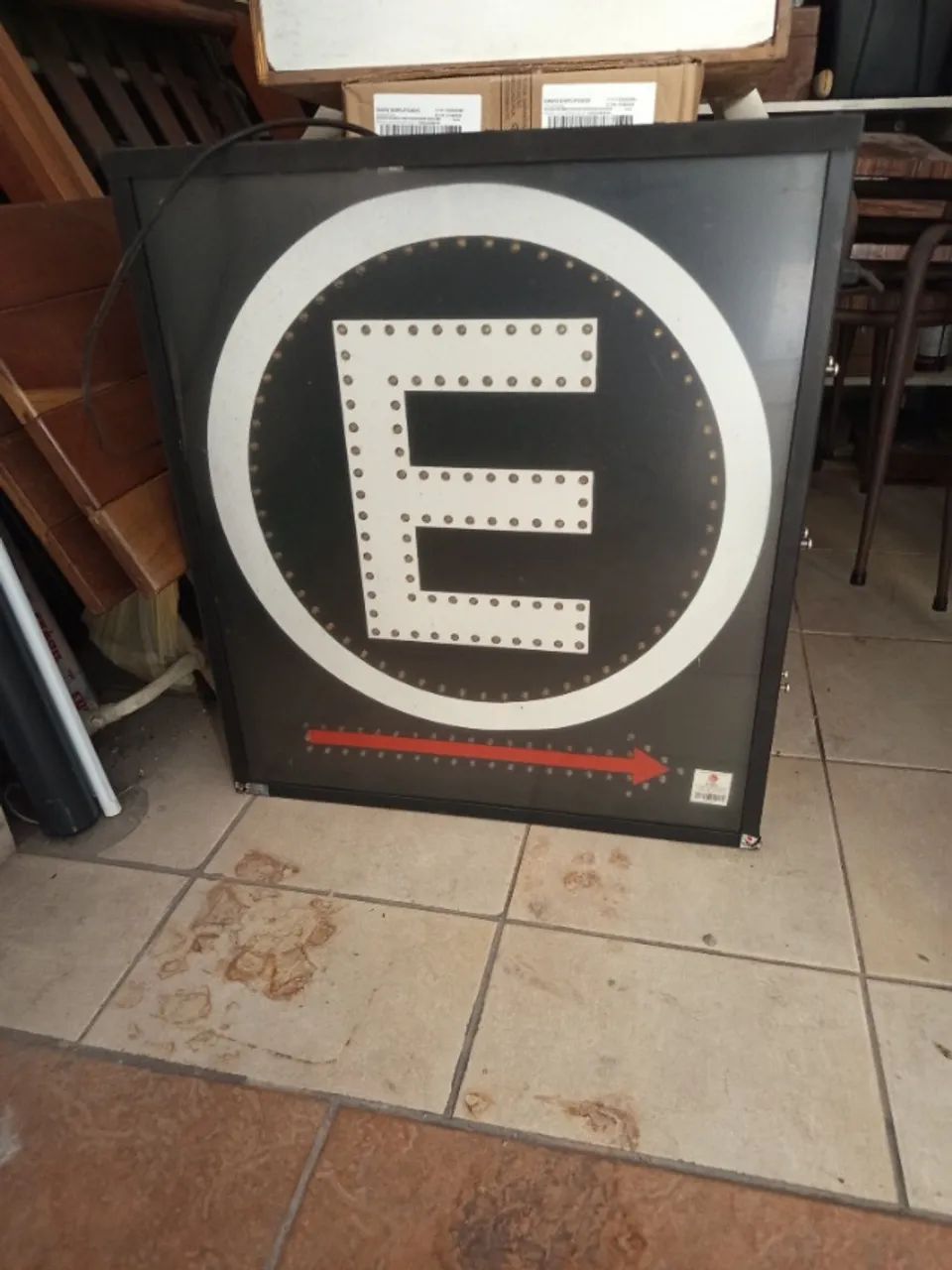 Luminoso Estacionamento
