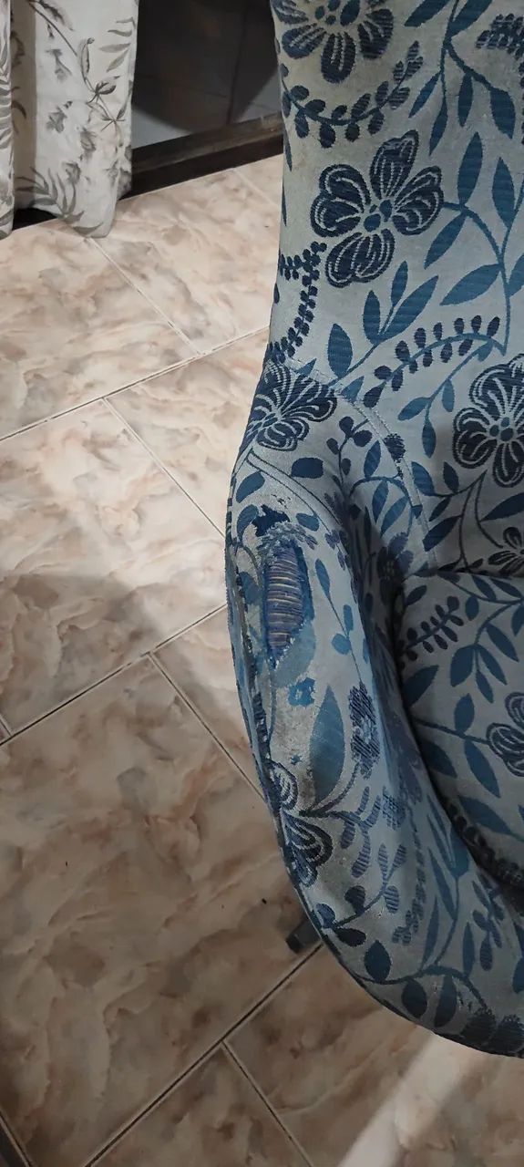 Cadeira giratória tipo concha.  - Foto 3