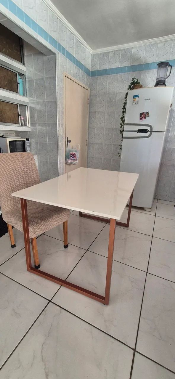 Mesa com 4 cadeiras - Foto 2
