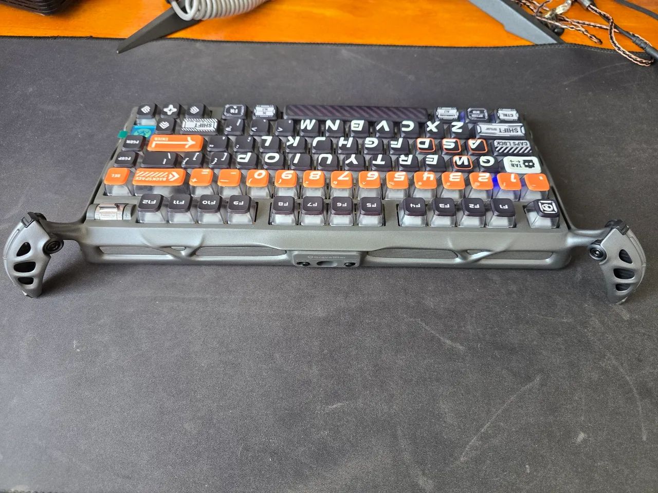 TECLADO GAMER GRAVASTAR MERCURY K1 PRO - Foto 3