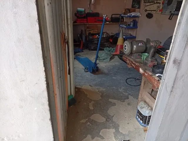 Lote de 180 m2 com escritorio e um banho. Rua comercial. - Foto 3