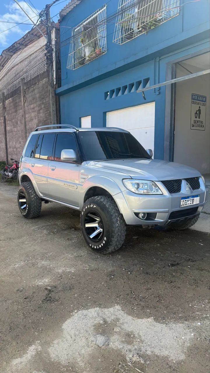 Mitsubishi Pajero 2011