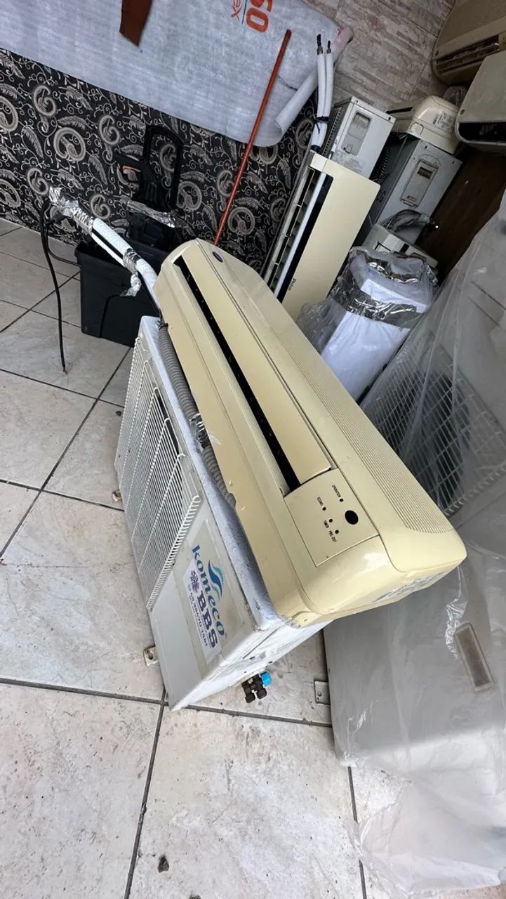 Ar-condicionado Komeco 12.000 BTUs