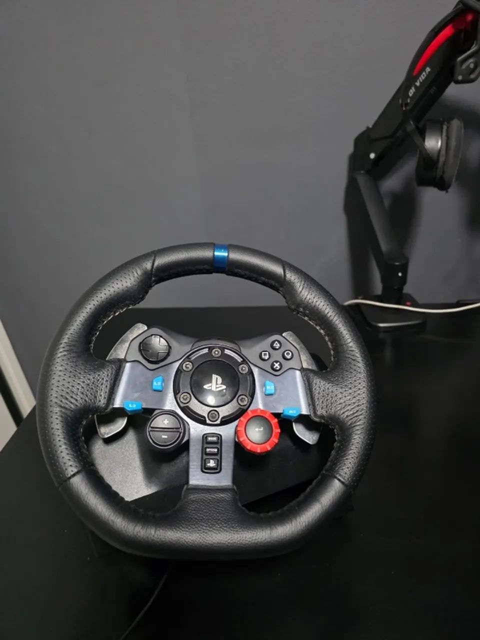 Volante G29 + pedais + Câmbio - kit completo NOVÍSSIMO! - Foto 4