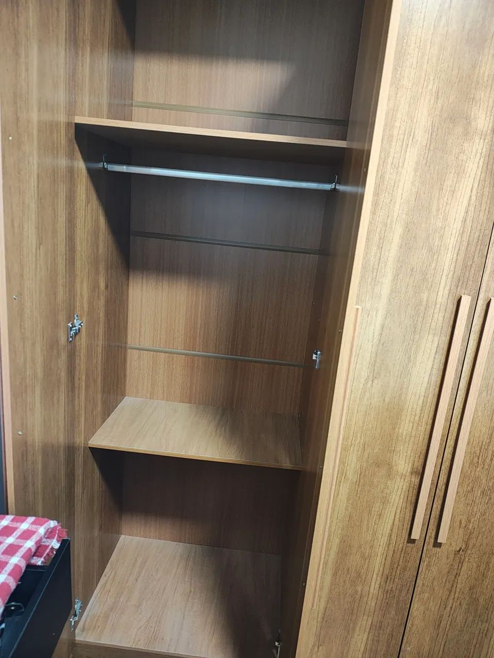 Guarda-roupa 6 portas  - Foto 2