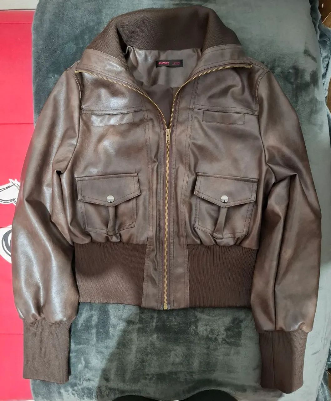 Jaqueta feminina estilo couro marrom 