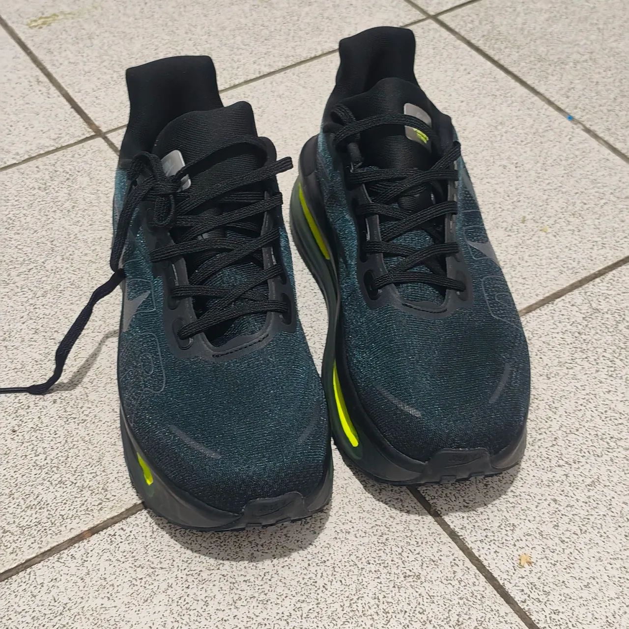 Tênis Vomero Premium  Black Volt  - Foto 2