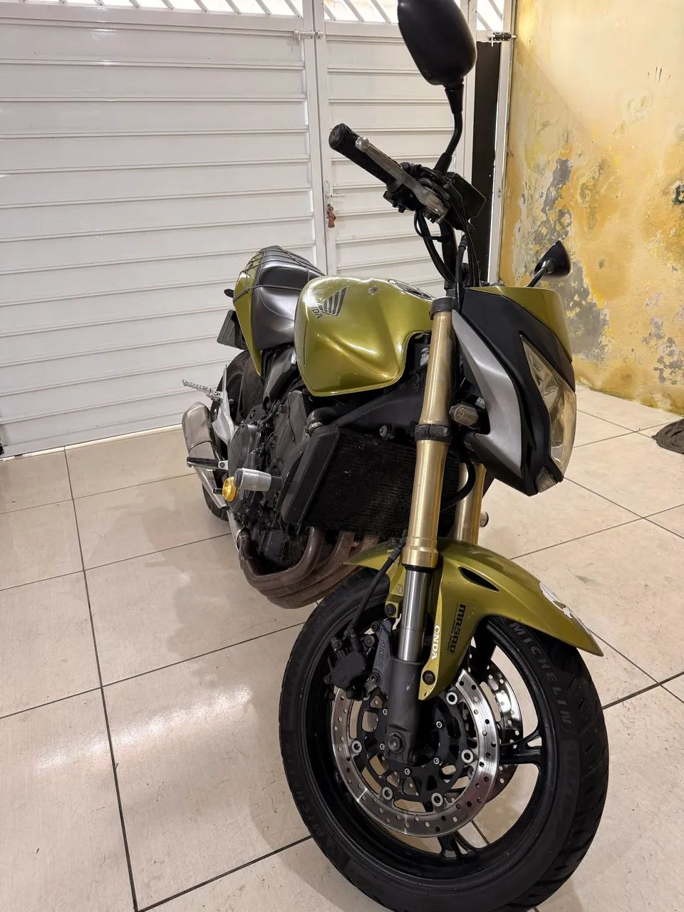 Hornet 600