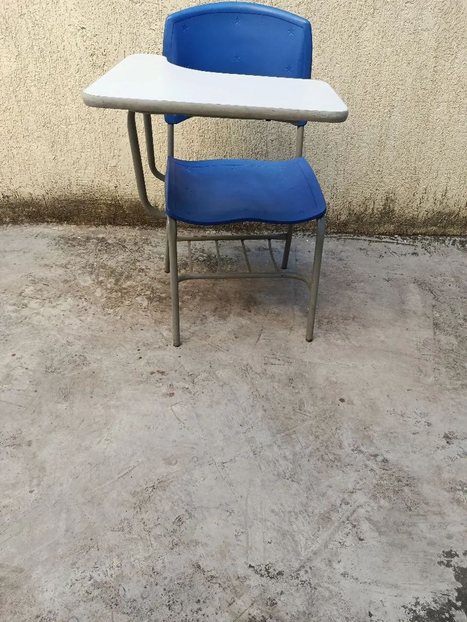 Cadeira universitaria usadas - Foto 4