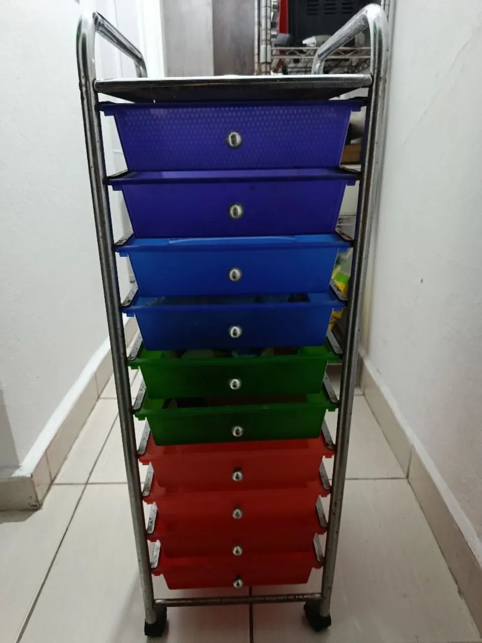Estante de metal e plástico  - Foto 2