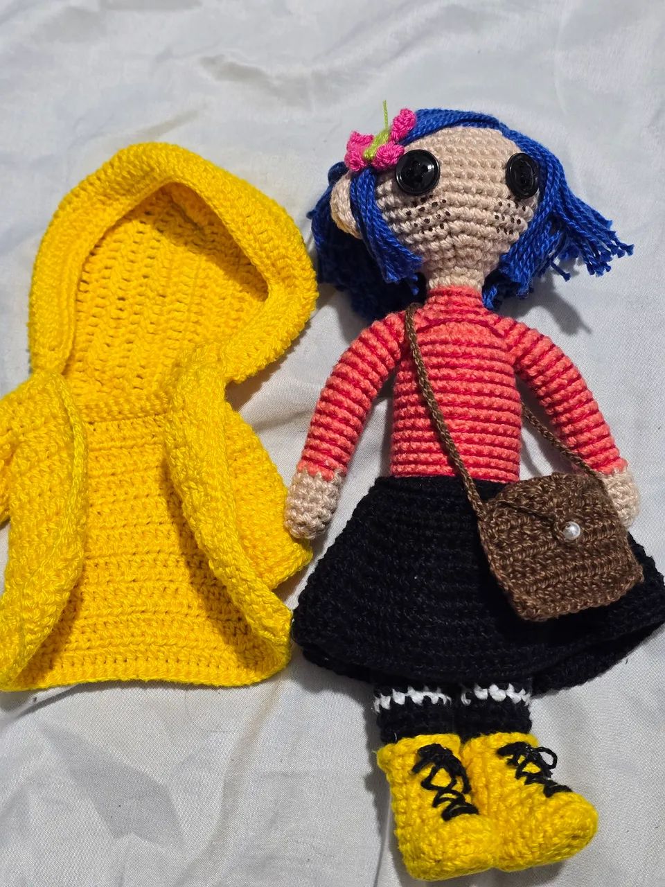 Coraline Amigurumi com 3 extras - Foto 2