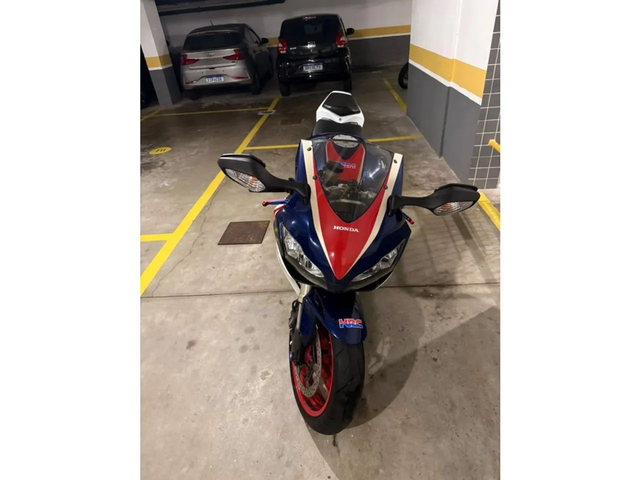 Honda Cbr 1000rr fireblade 2011 - Foto 2