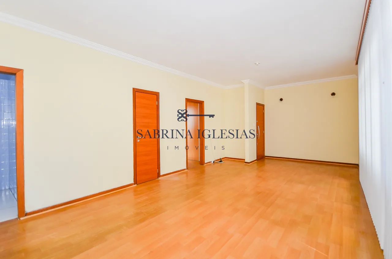 APARTAMENTO ENSOLARADO COM 3 QUARTOS PARA RETROFIT NO CENTRO - Foto 3