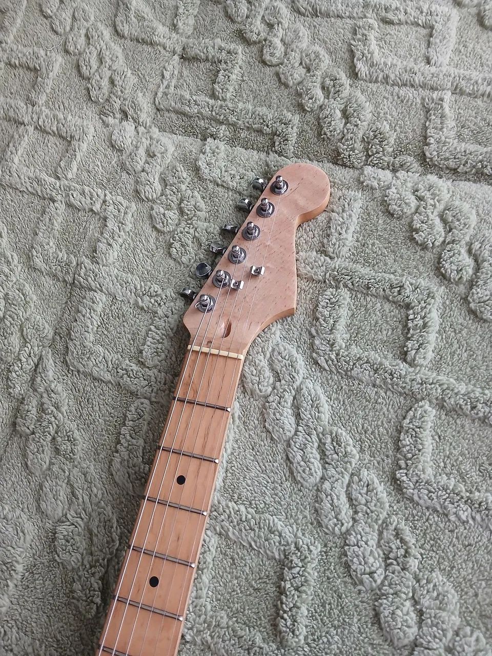 Guitarra Squier Stratocaster  - Foto 4