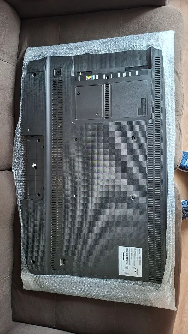 TV Samsung 40" tela danificada, parte eletrônica  100% ok - Foto 2
