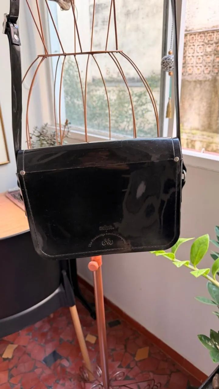 bolsa melissa the cambridge satchel preta - Foto 2