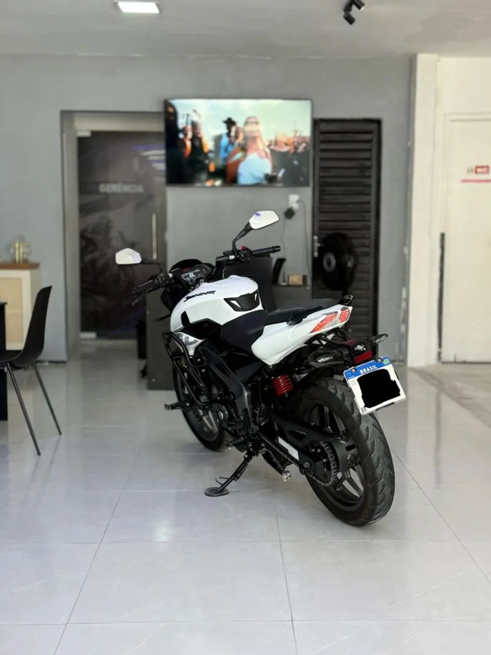 BAJAJ DOMINAR NS200 ? 2026 - Foto 3