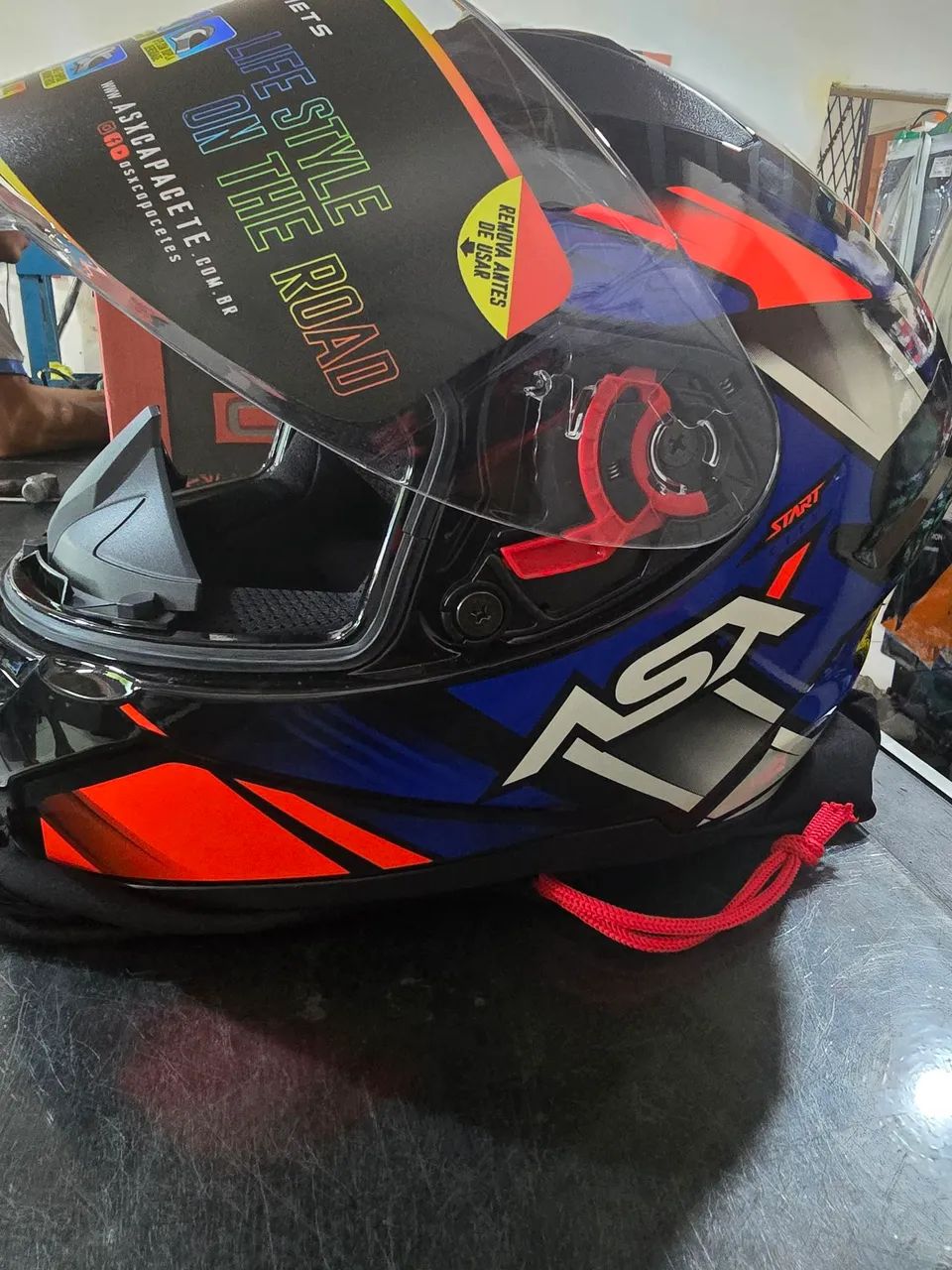 Capacete ASX city tamanho 58  - Foto 5