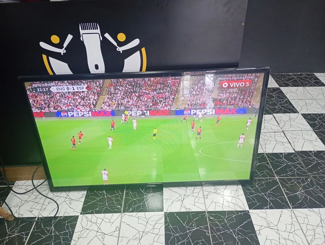 Vendo tv Samsung 55 polegadas obs não e smartv R$ 950,00 - Foto 2