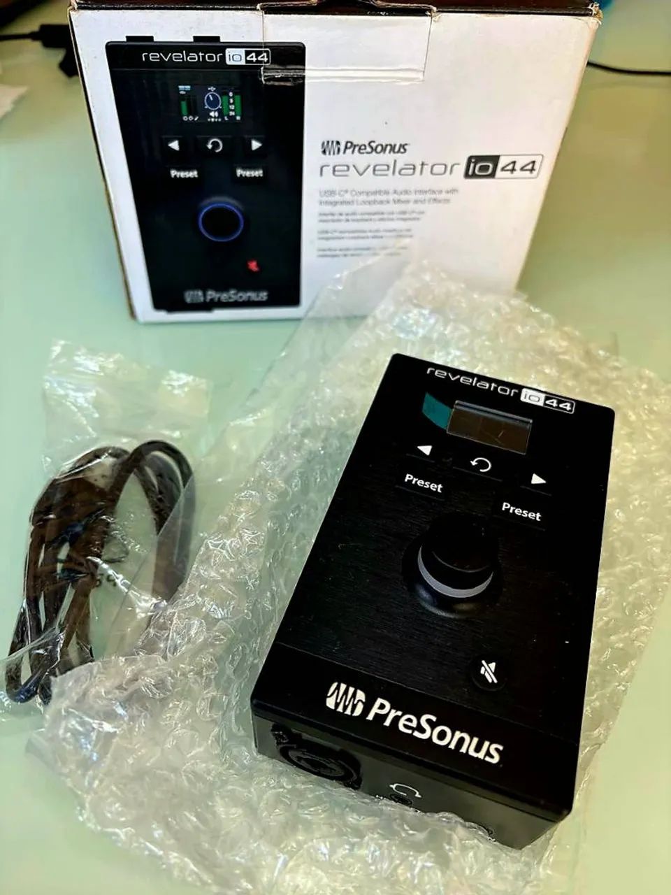 Presonus Revelator i44