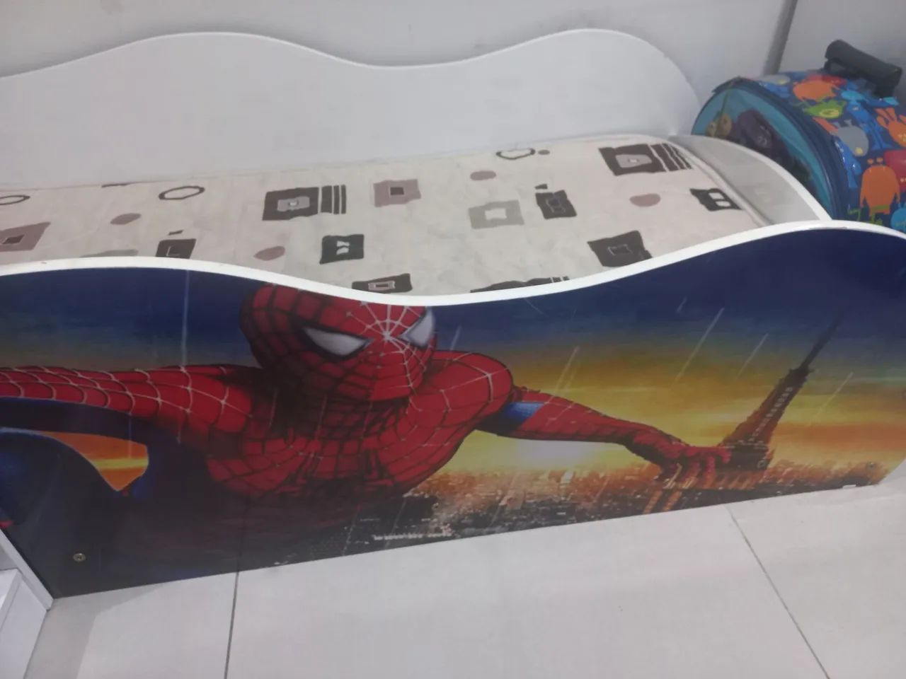 Cama do homem aranha com colchão