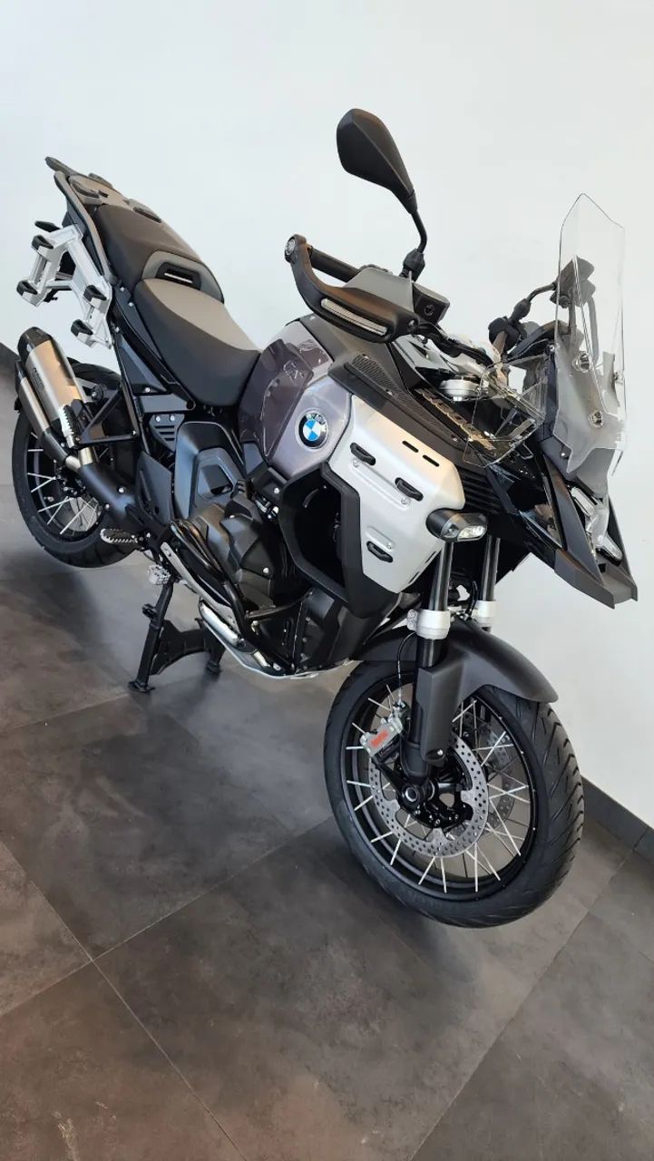 R1300 GSA TRIPLE BLACK