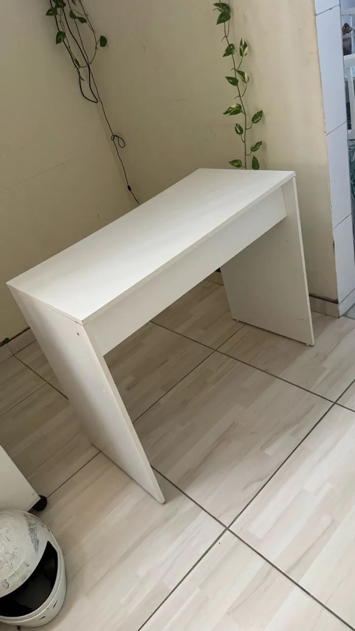 VENDO MESA NAILL DESIGNER