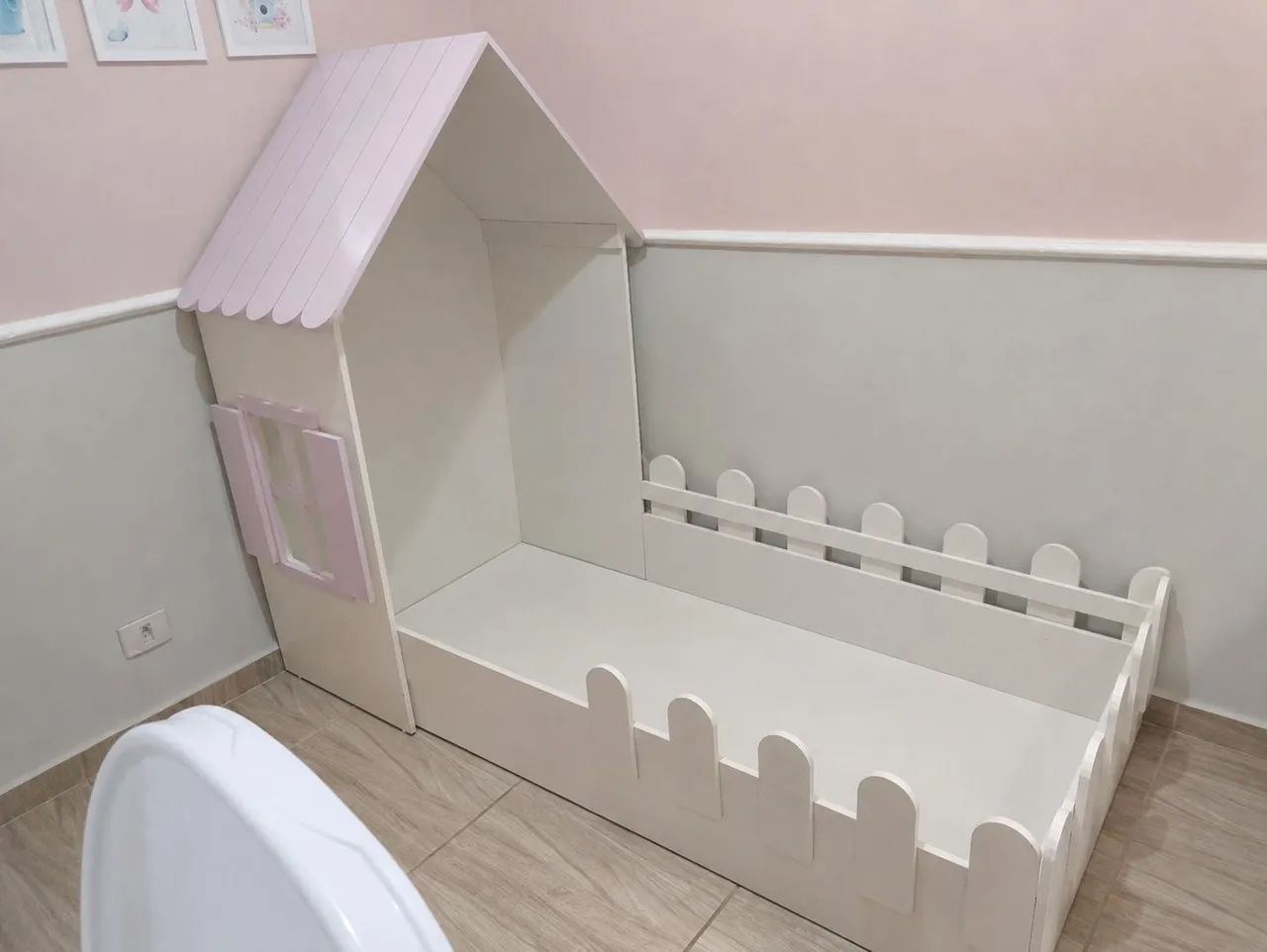 Cama casinha em madeira 