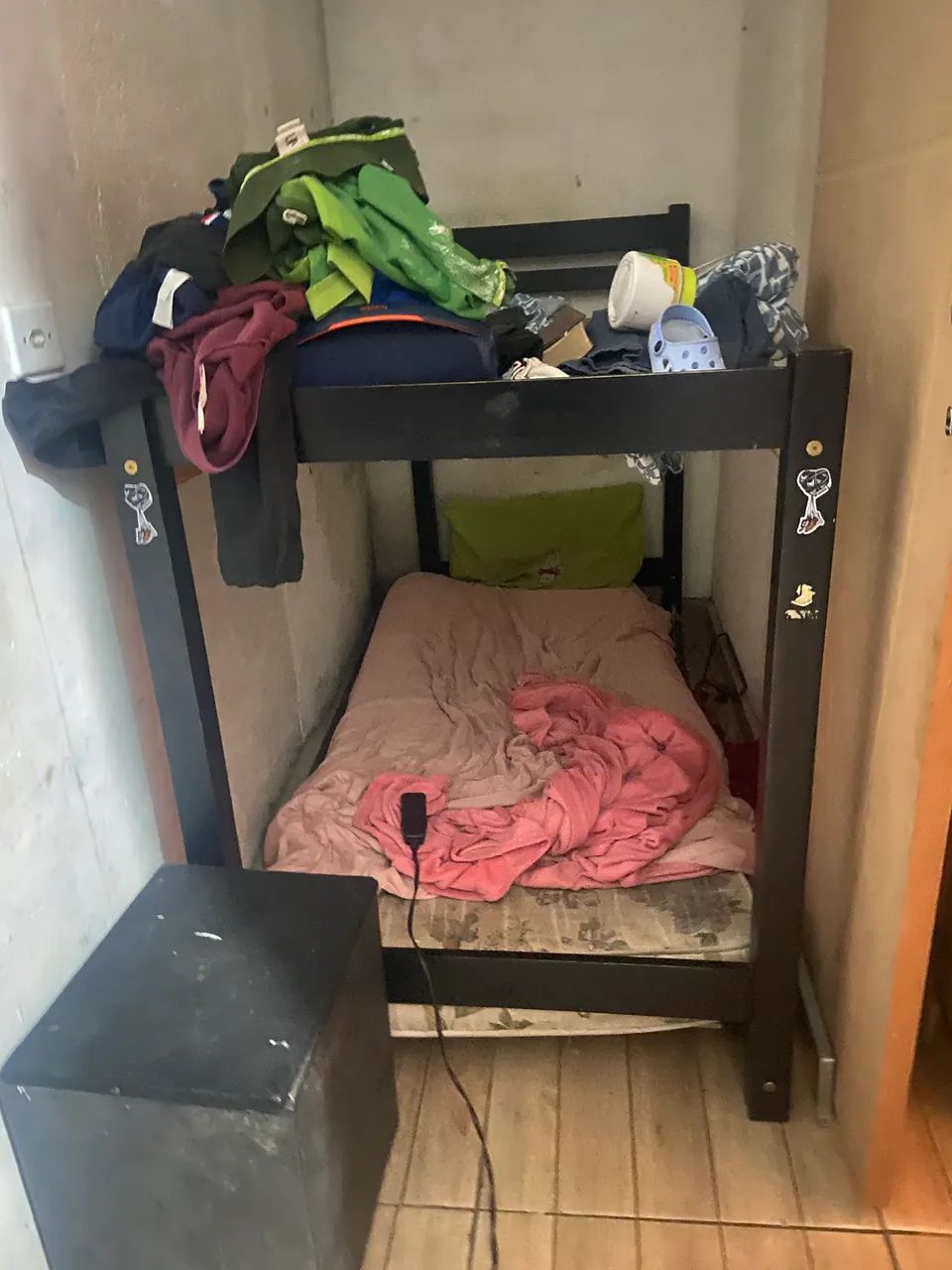 Cama