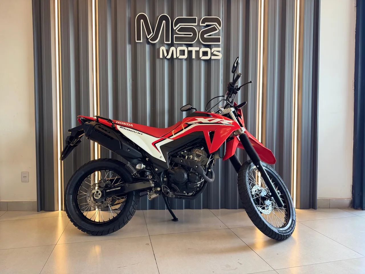 XR Tornado 300 2025  - Foto 3