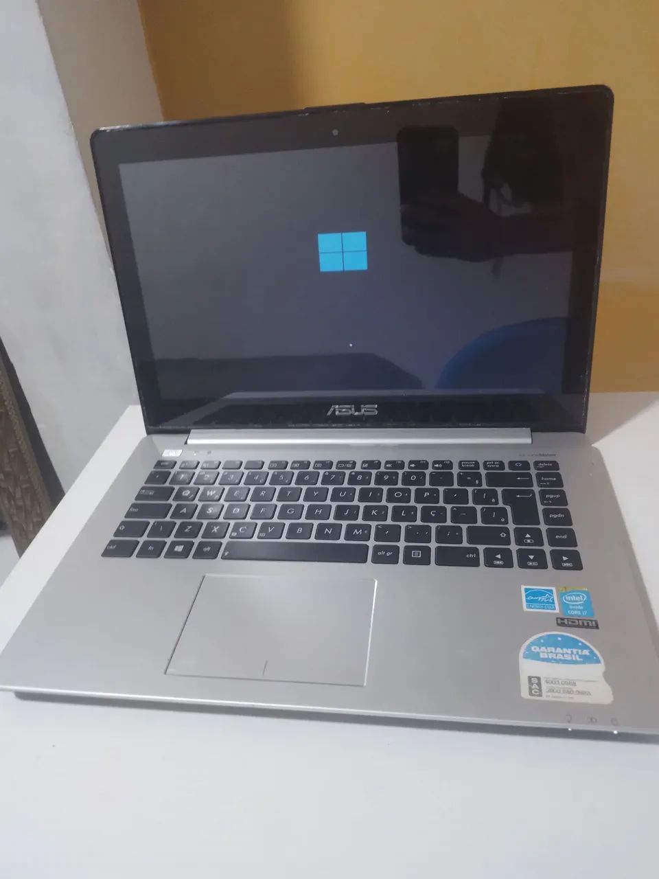 Notebook asus vivobook i7