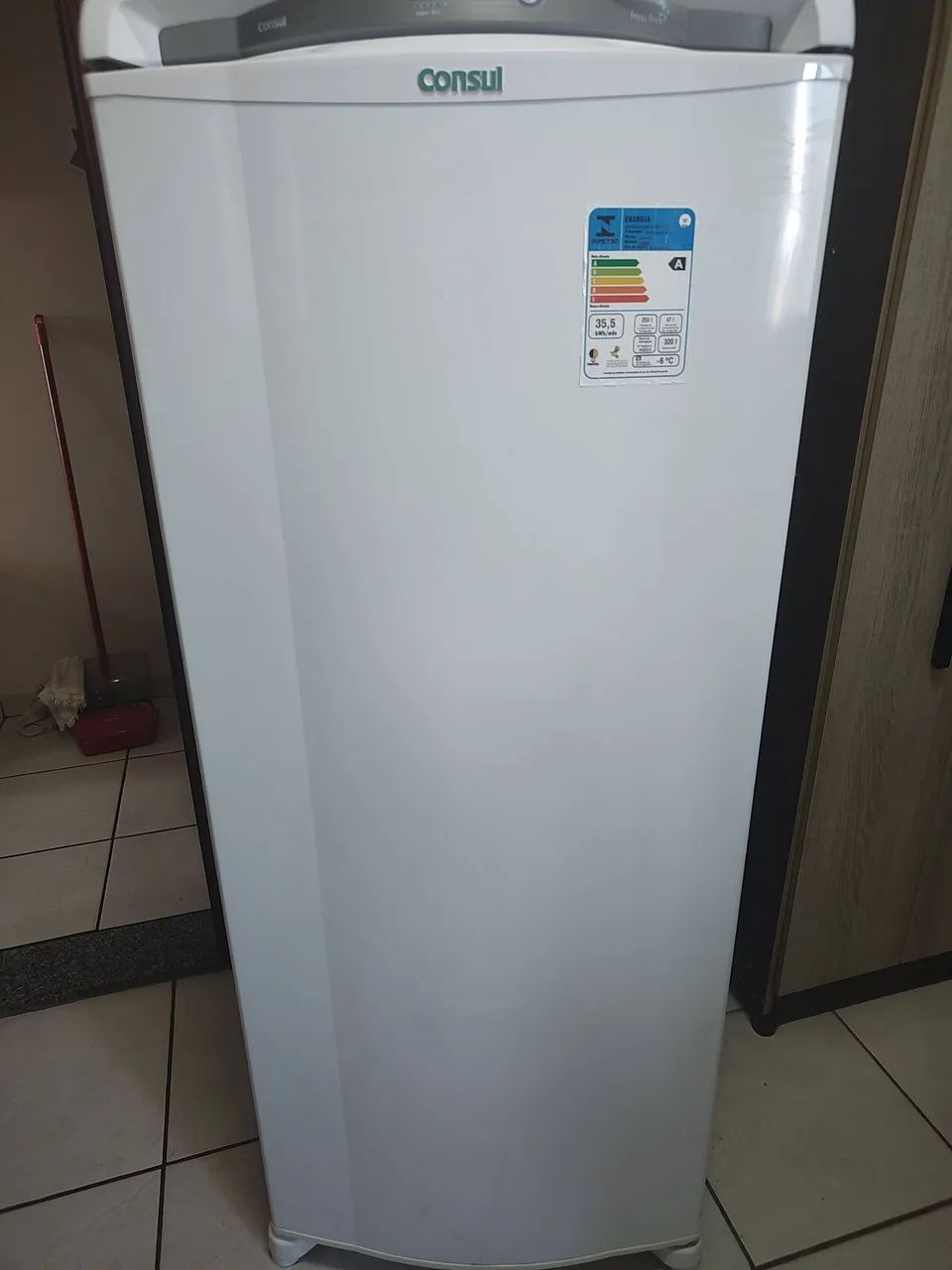 Refrigerator Consul Branco 300L 127vts