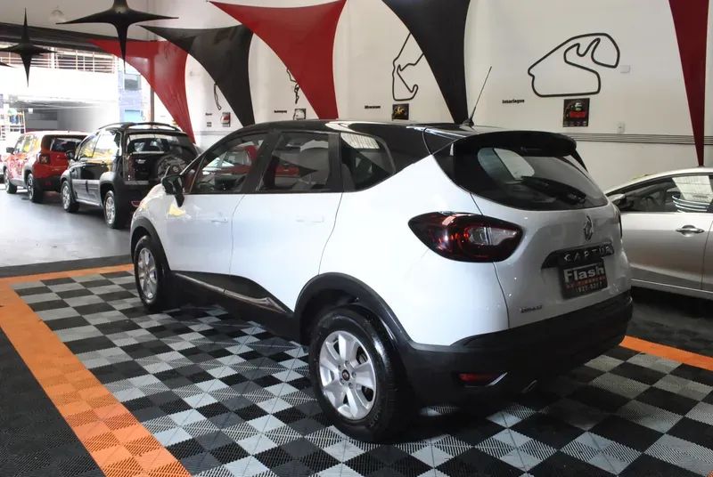 Renault Captur Life 1.6 16V Flex 5p Aut., foto 4 de 17