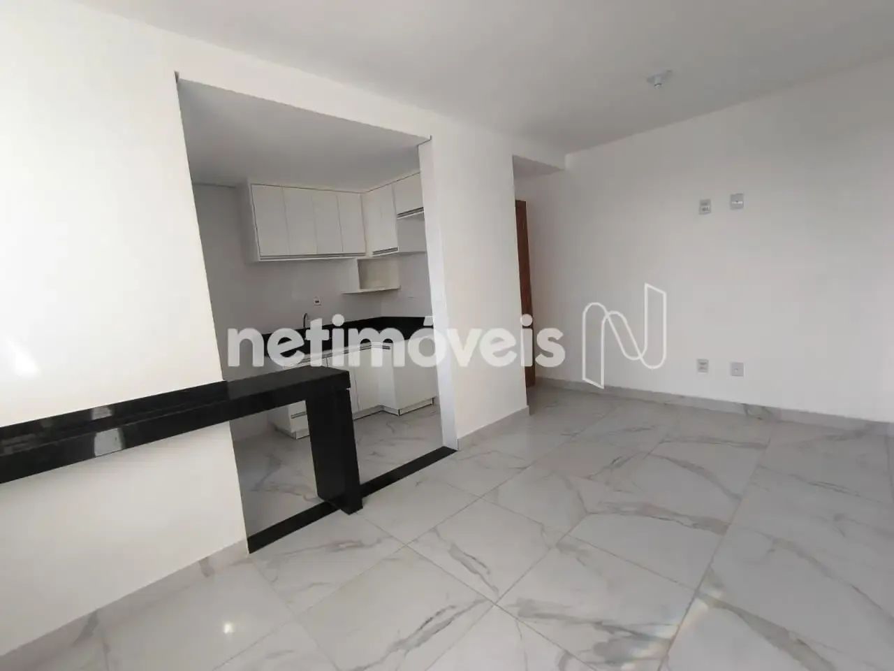 Apartamento de 02 quartos com elevador no Santa Mônica!!! - Foto 5