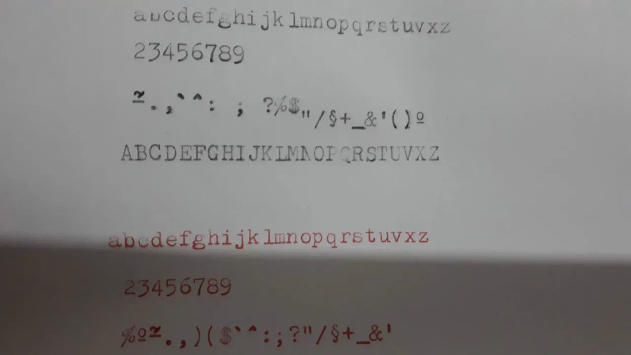 Typewriter423878712572006401