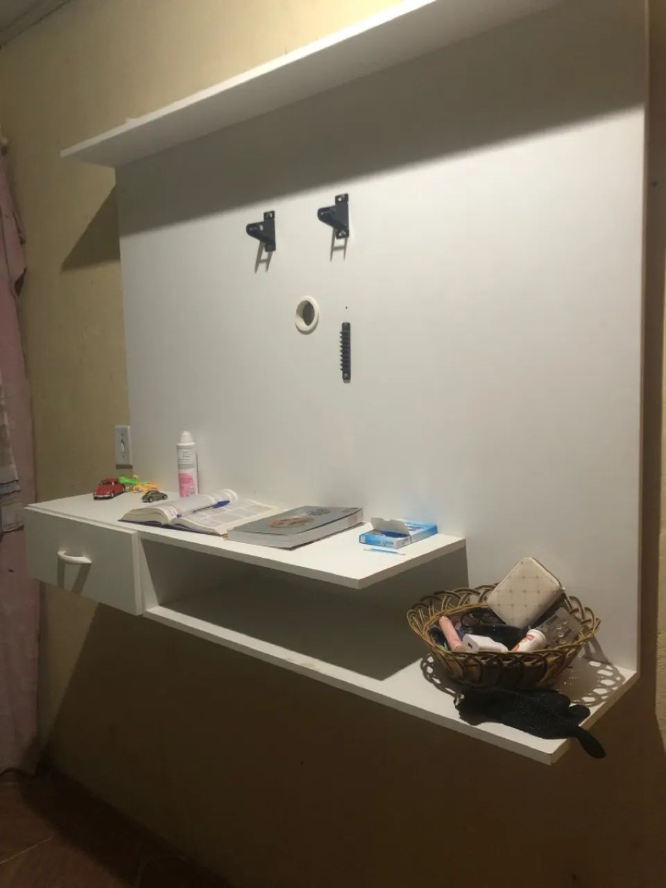 Painel de tv branco 