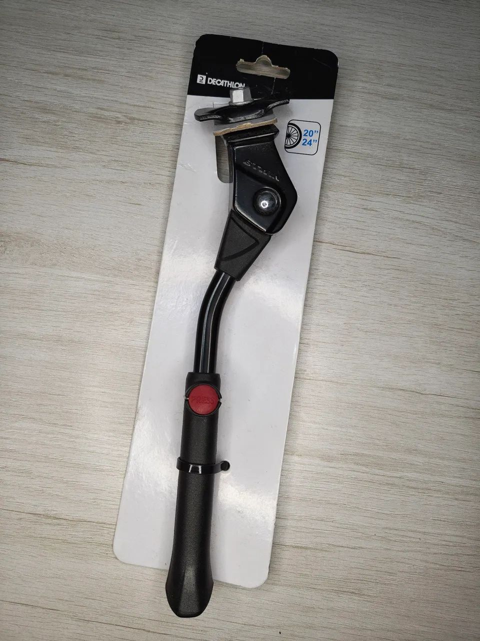Suporte de bicicleta Decathlon 100 de 20/24 polegadas, cor preta