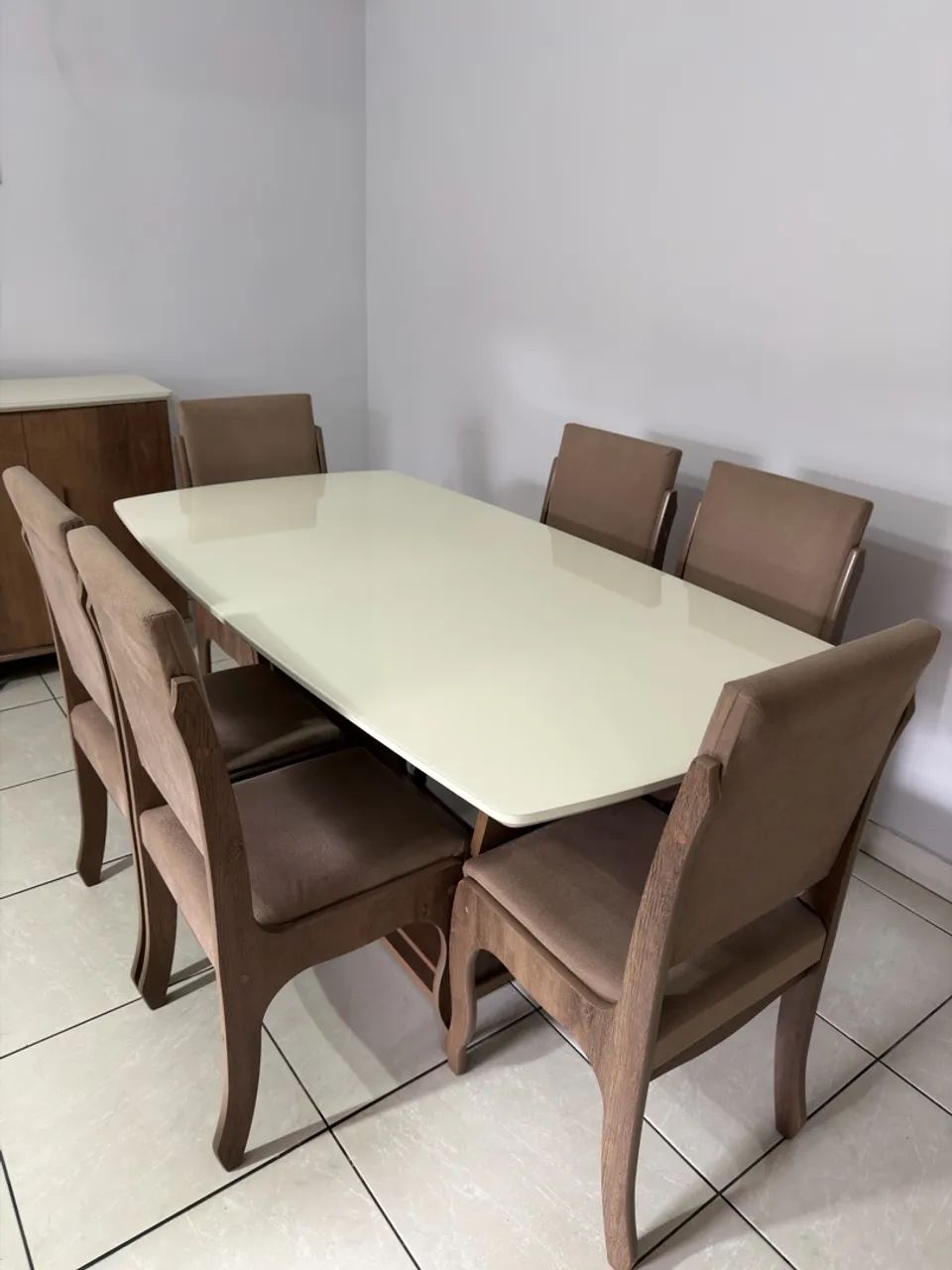Mesa tampo de vidro com 6 cadeiras - Foto 4