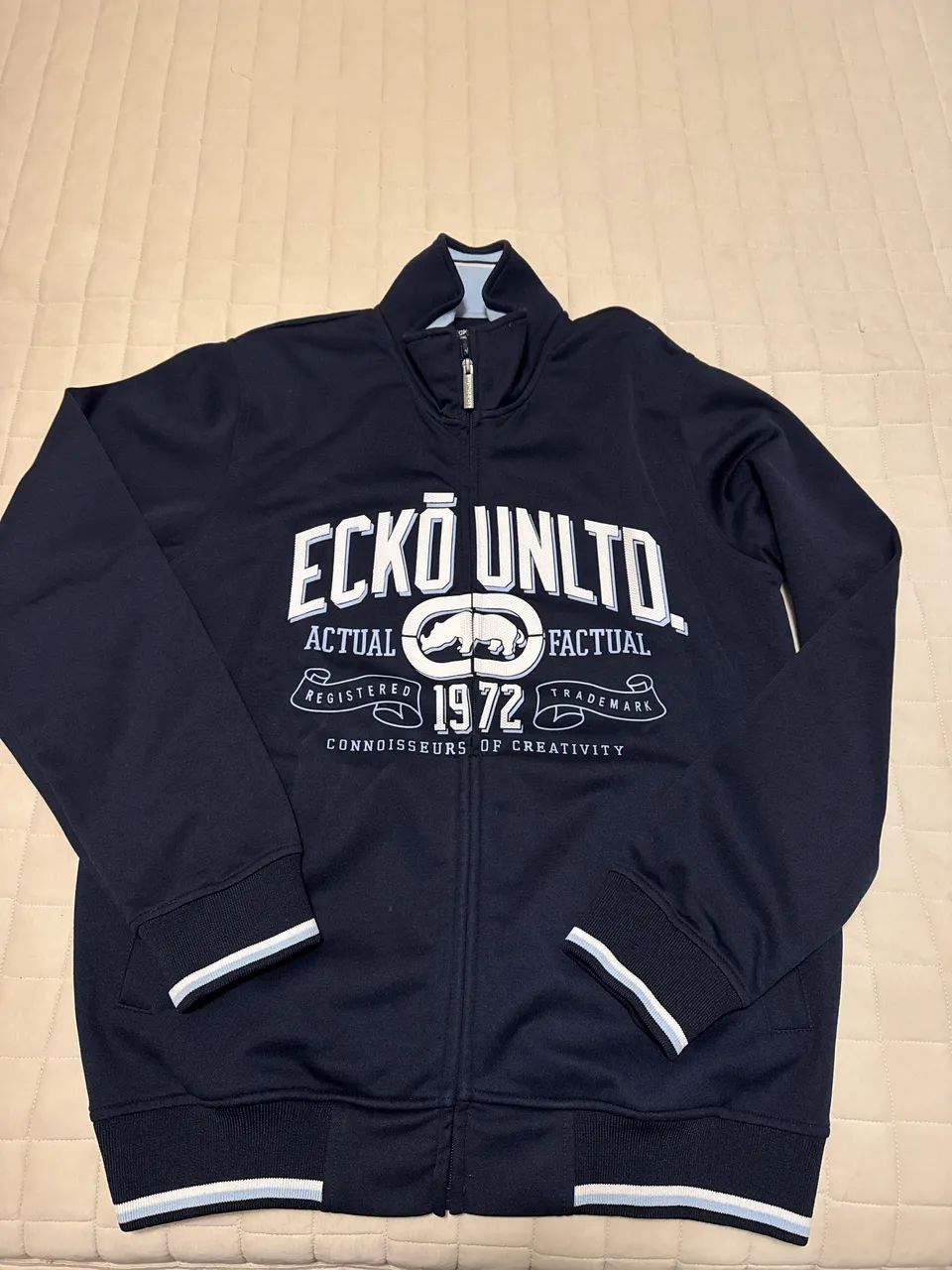 Vendo blusa esportiva Ecko Unltd importada original linda!!