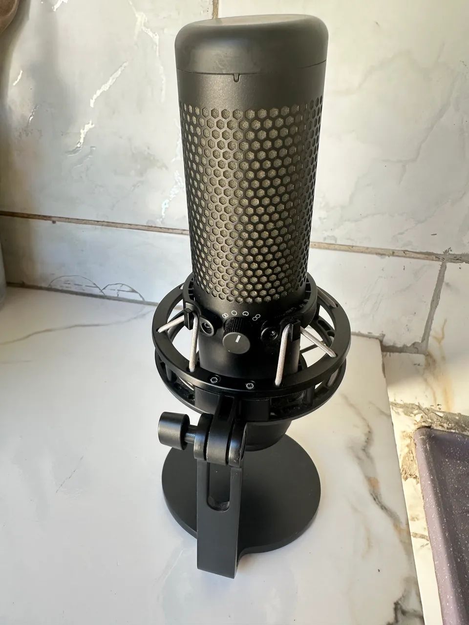 Microfone gamer Quadcast S - Foto 5