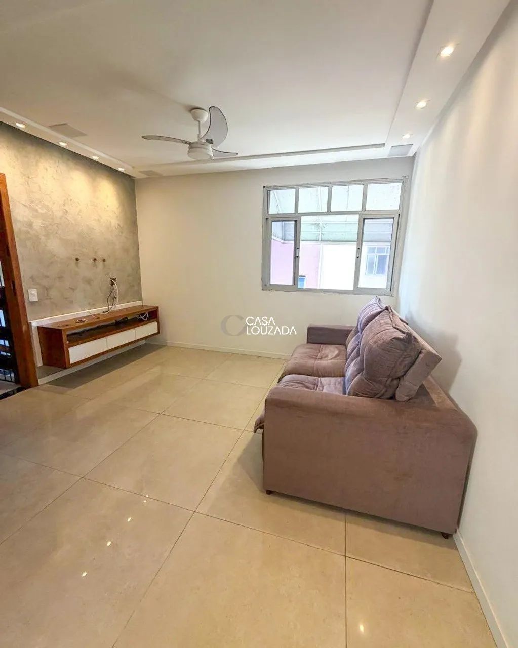 Apartamento 03 quartos com lazer na Praia de Itapuã