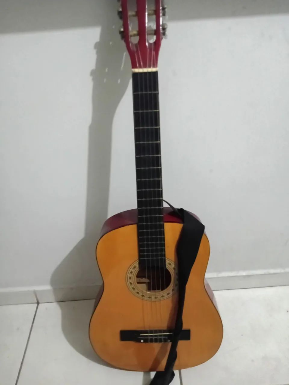 Violão completo. 