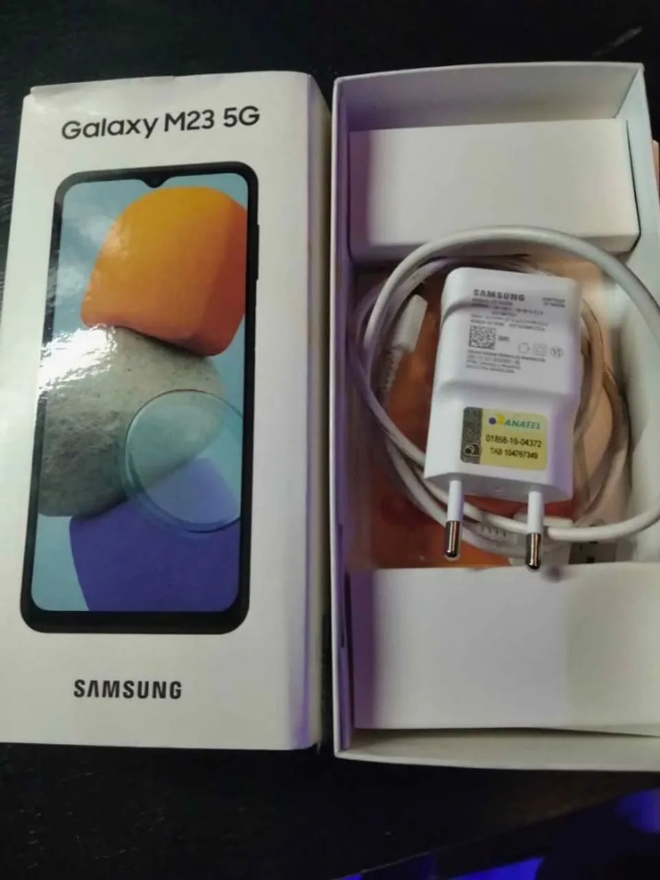 Somente carregador original Samsung é a caixa