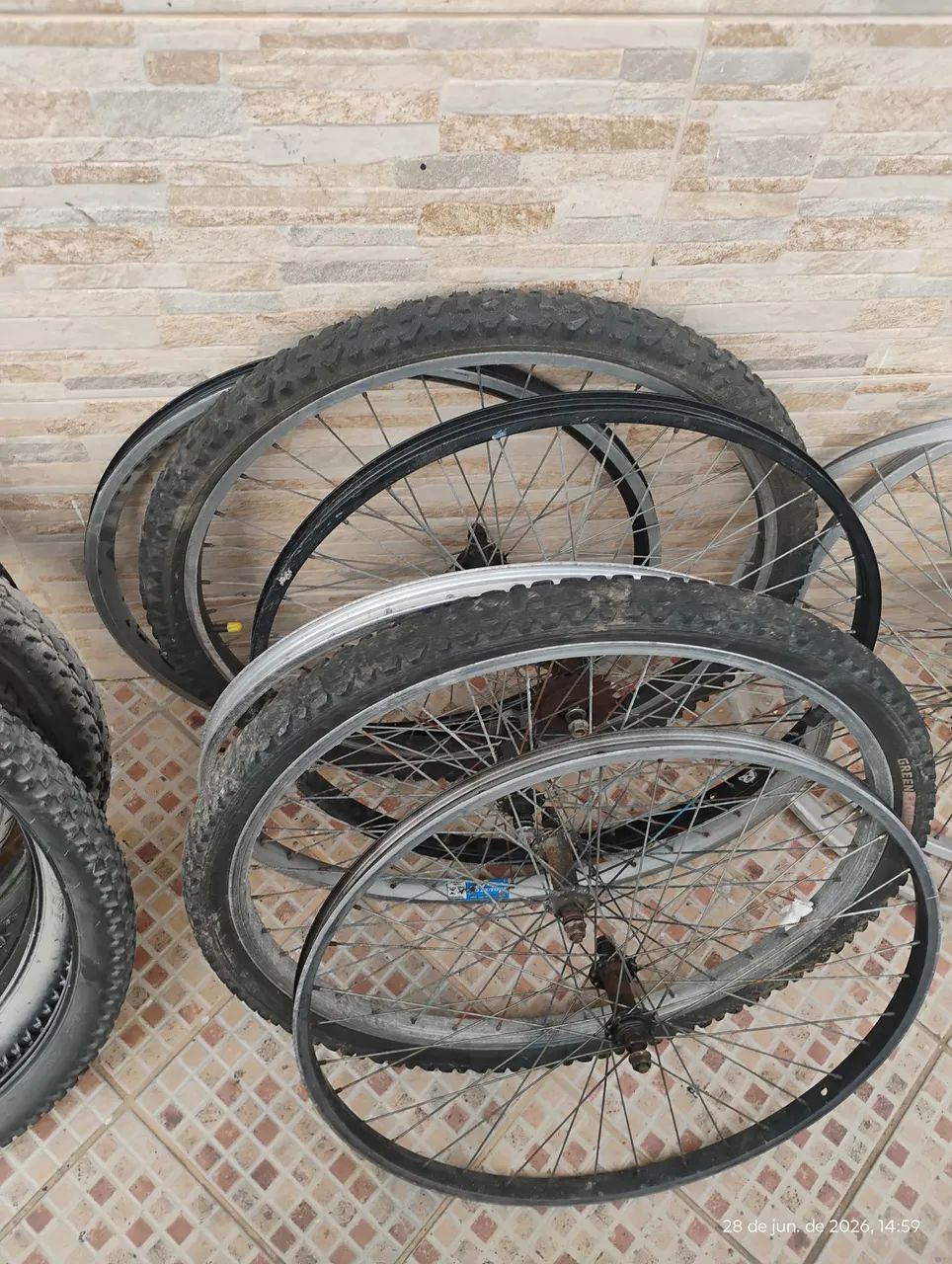 Aros e pneus bicicleta  - Foto 3