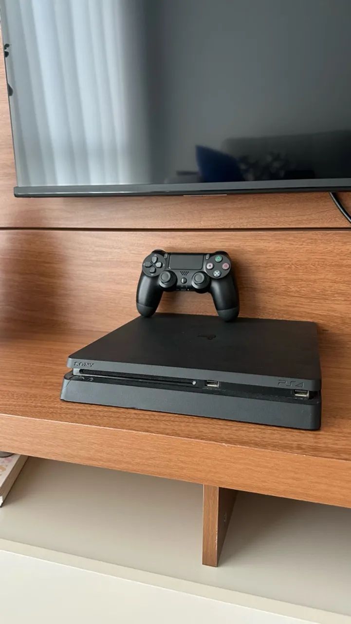 Playstation 4 slim 1 tb com 1 manet e caixa  - Foto 5