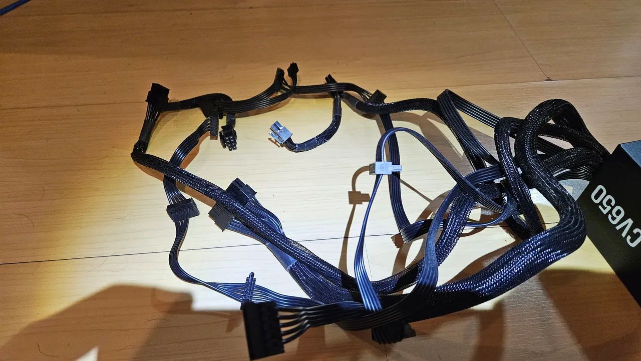 Fonte Corsair CV650 650W 80 Plus Bronze - Foto 4