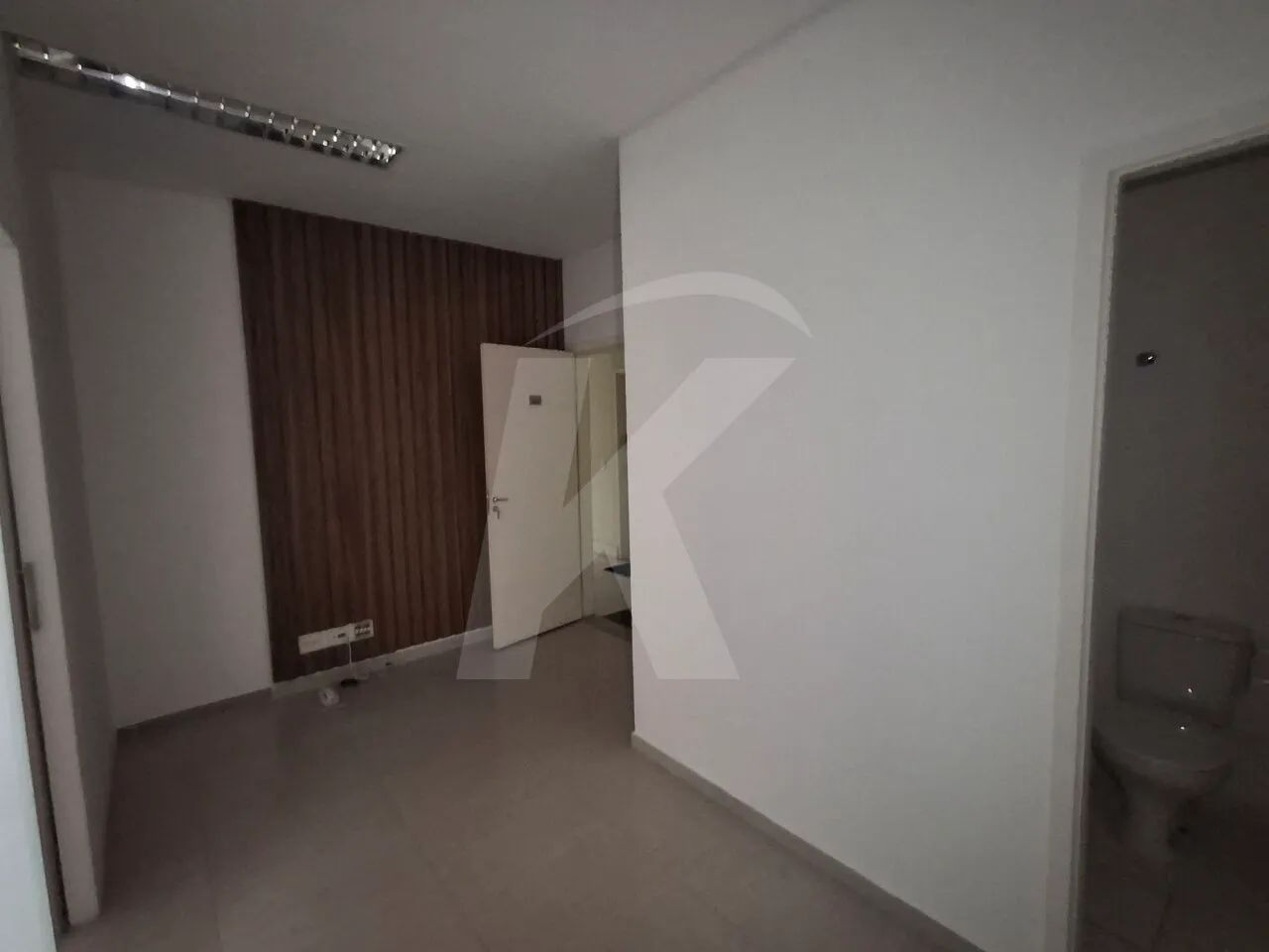 Sala comercial com 1 vaga de garagem próxima do metrô. - Foto 3